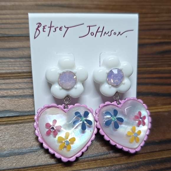 Betsey Johnson Flower Drop Earrings! - Picture 10 of 16